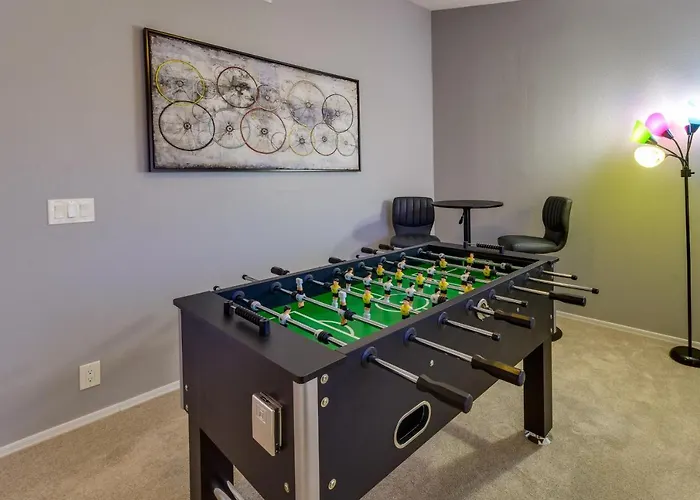 Near Hiking And Golfing With Pool And Patio Mesa