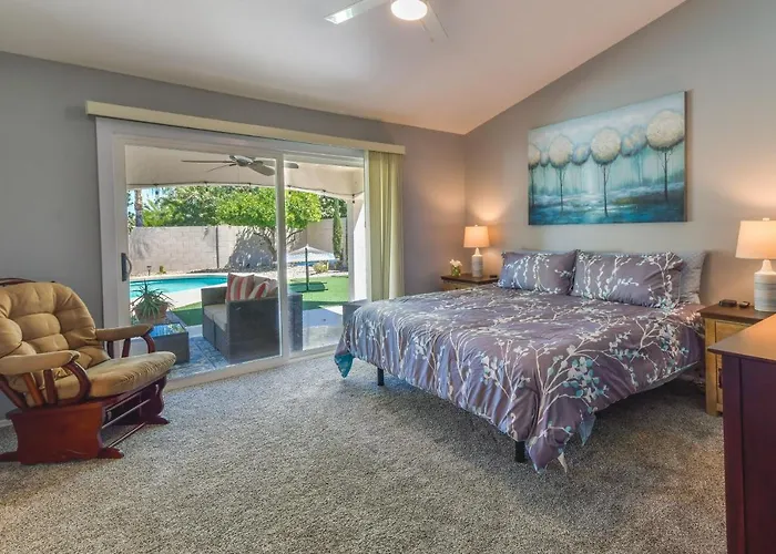 Holiday home Near Hiking And Golfing With Pool And Patio *