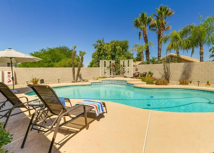 Holiday home Near Hiking And Golfing With Pool And Patio *