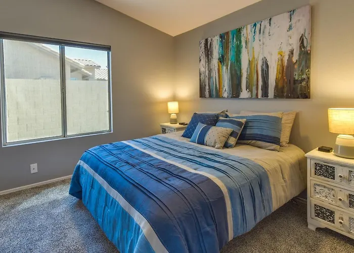 Holiday home Near Hiking And Golfing With Pool And Patio *